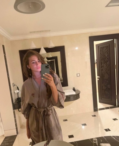 Durusu 5 Yıldızlı Otel Servisi Escort Bayan Aylin